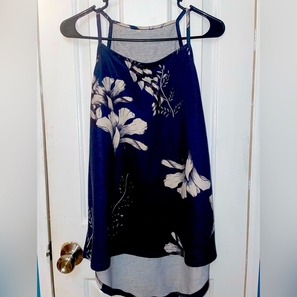 No boundaries.  Size -medium